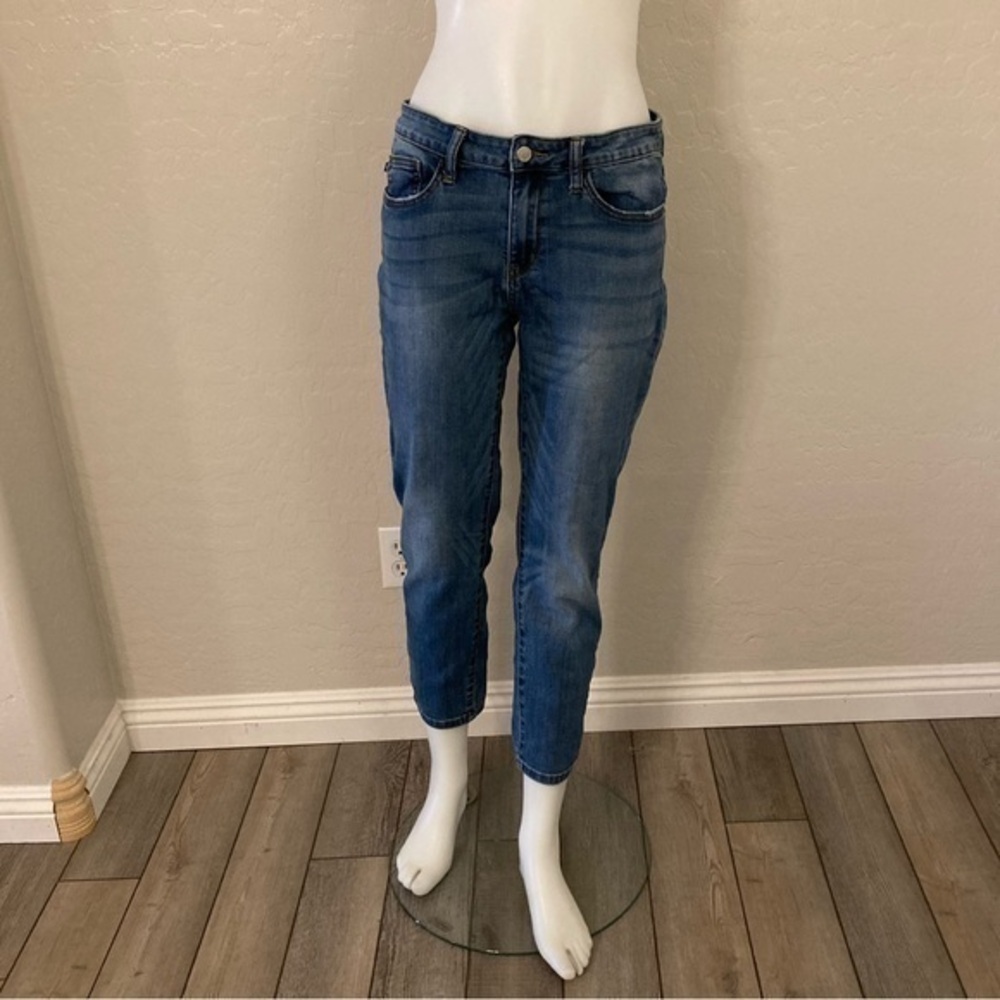Judy Blue Cropped Straight Leg Mid-Rise Jeans Size 31